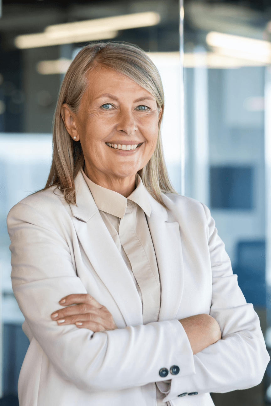 Senior executive with experience and discipline